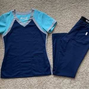 Grey’s Anatomy Active Tri-Color V-neck Scrubs by Barco